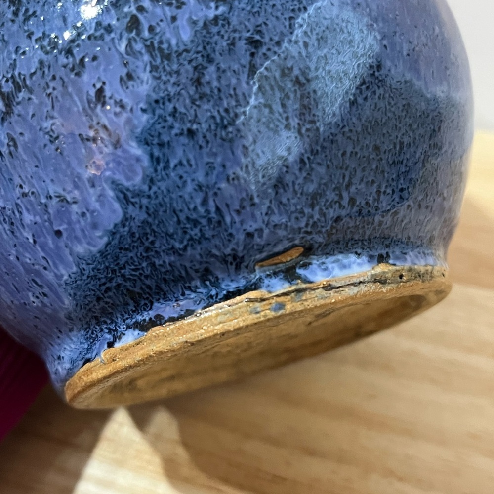 VINTAGE HANDMADE STUDIO POTTERY VASE DECOR - Picture 9 of 10